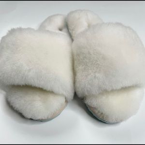 100% sheepskin slippers